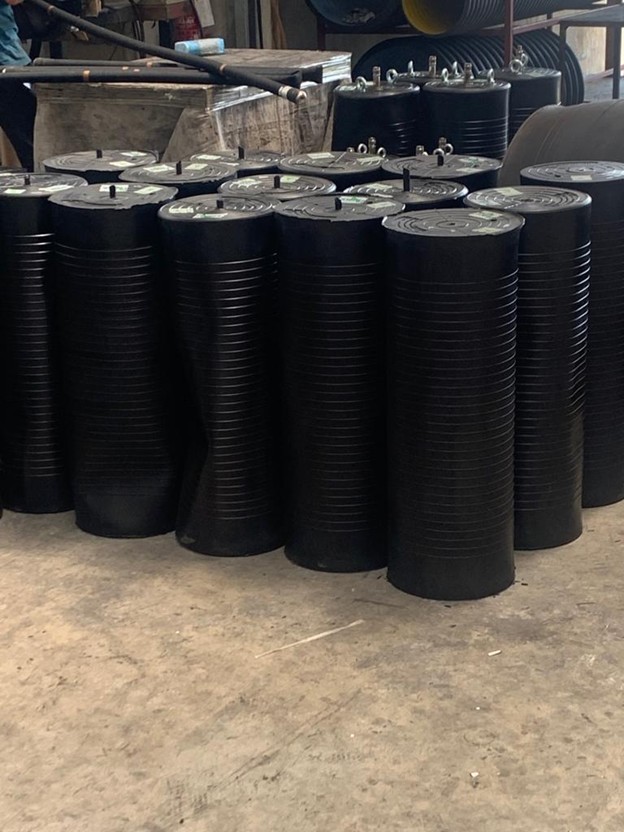 Air test plugs supply